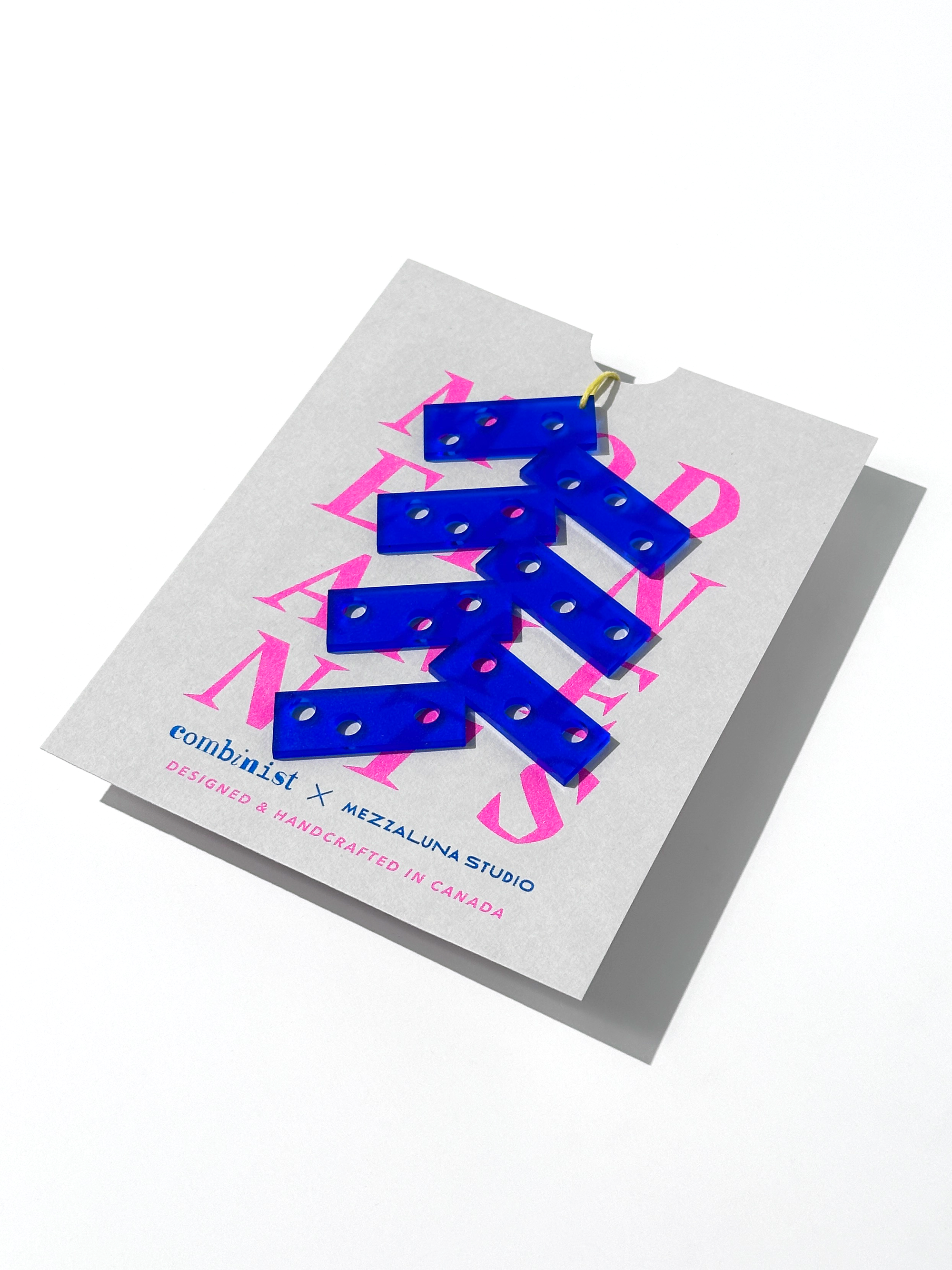 Modernament • Domino